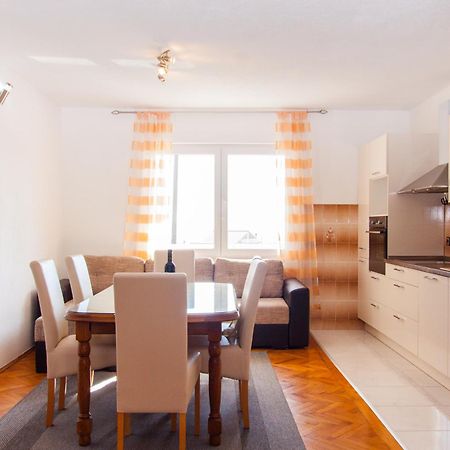 Nadalina Apartment Kaštel Stari Exterior foto