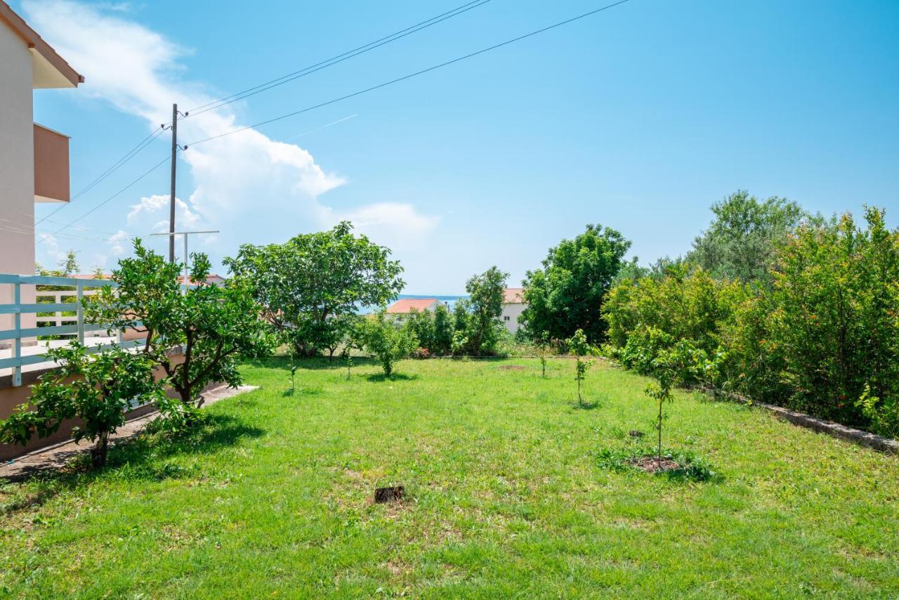 Nadalina Apartment Kaštel Stari Exterior foto