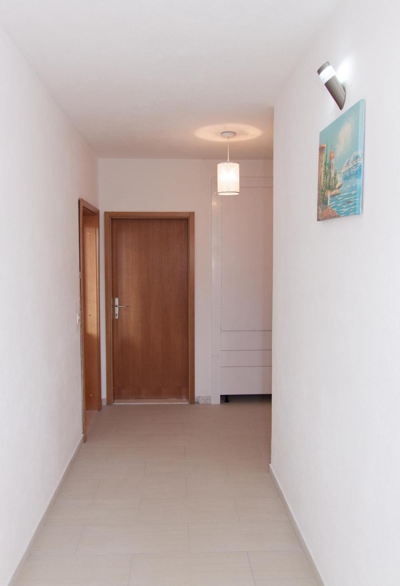 Nadalina Apartment Kaštel Stari Exterior foto